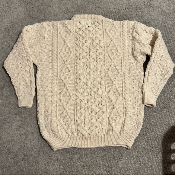 Aran Traditional Irish Wool Cable Knit Sweater - Picture 9 of 10